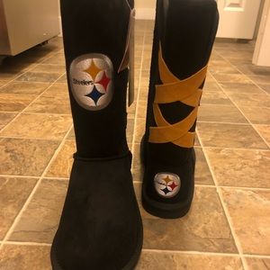 Pittsburgh Steelers boots - size 8